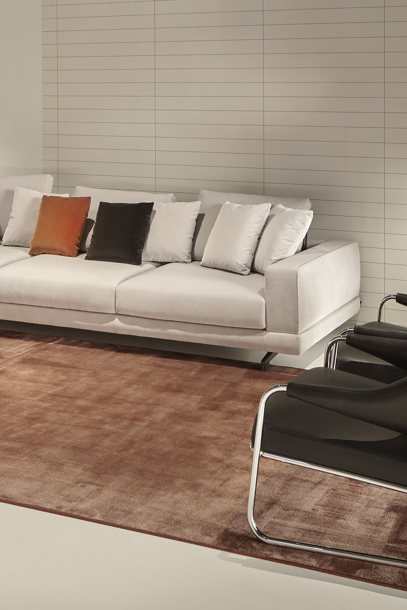 A domestic architecture with square shapes