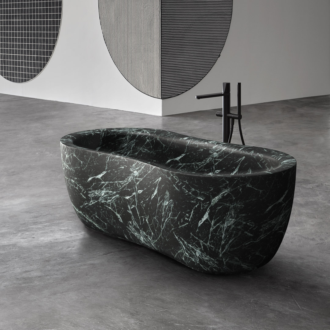 The external line takes its cue from the organic forms of the woods of the rivers