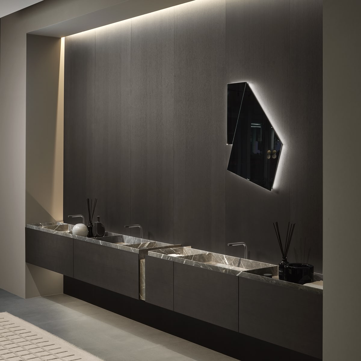 a texture that dialogues with light and gives three-dimensionality to surfaces