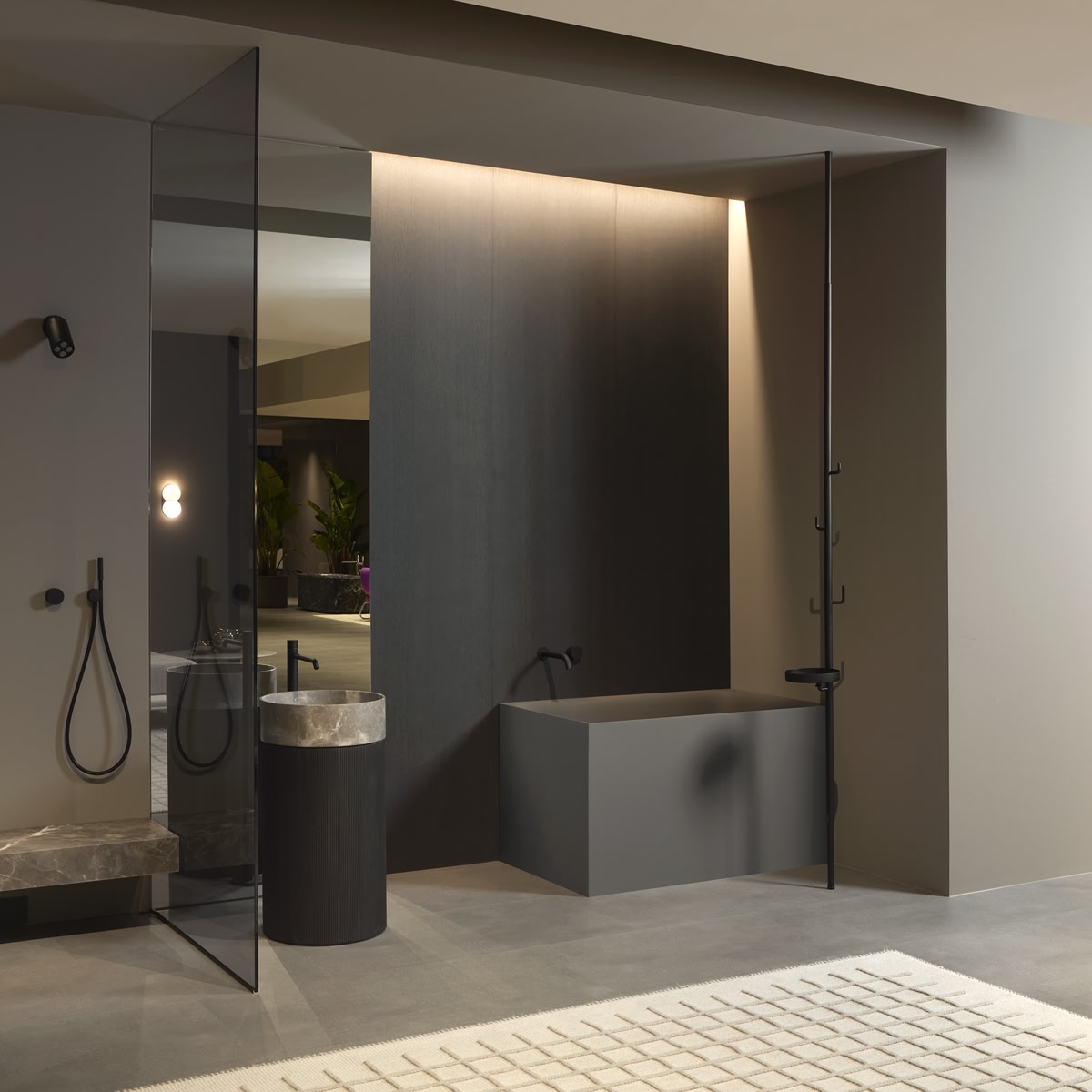 a texture that dialogues with light and gives three-dimensionality to surfaces