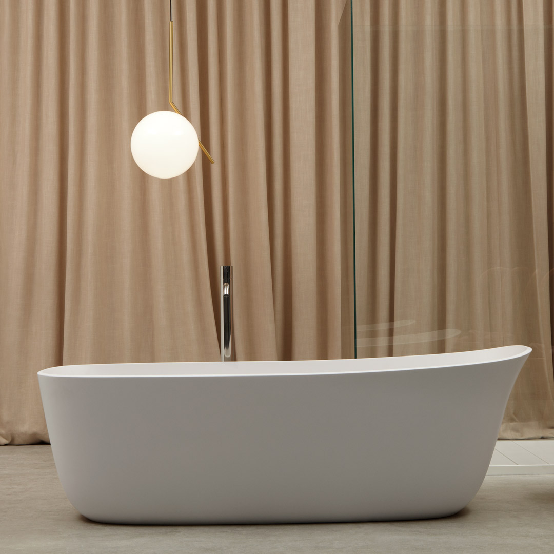 An elegant bathtub seemingly light 