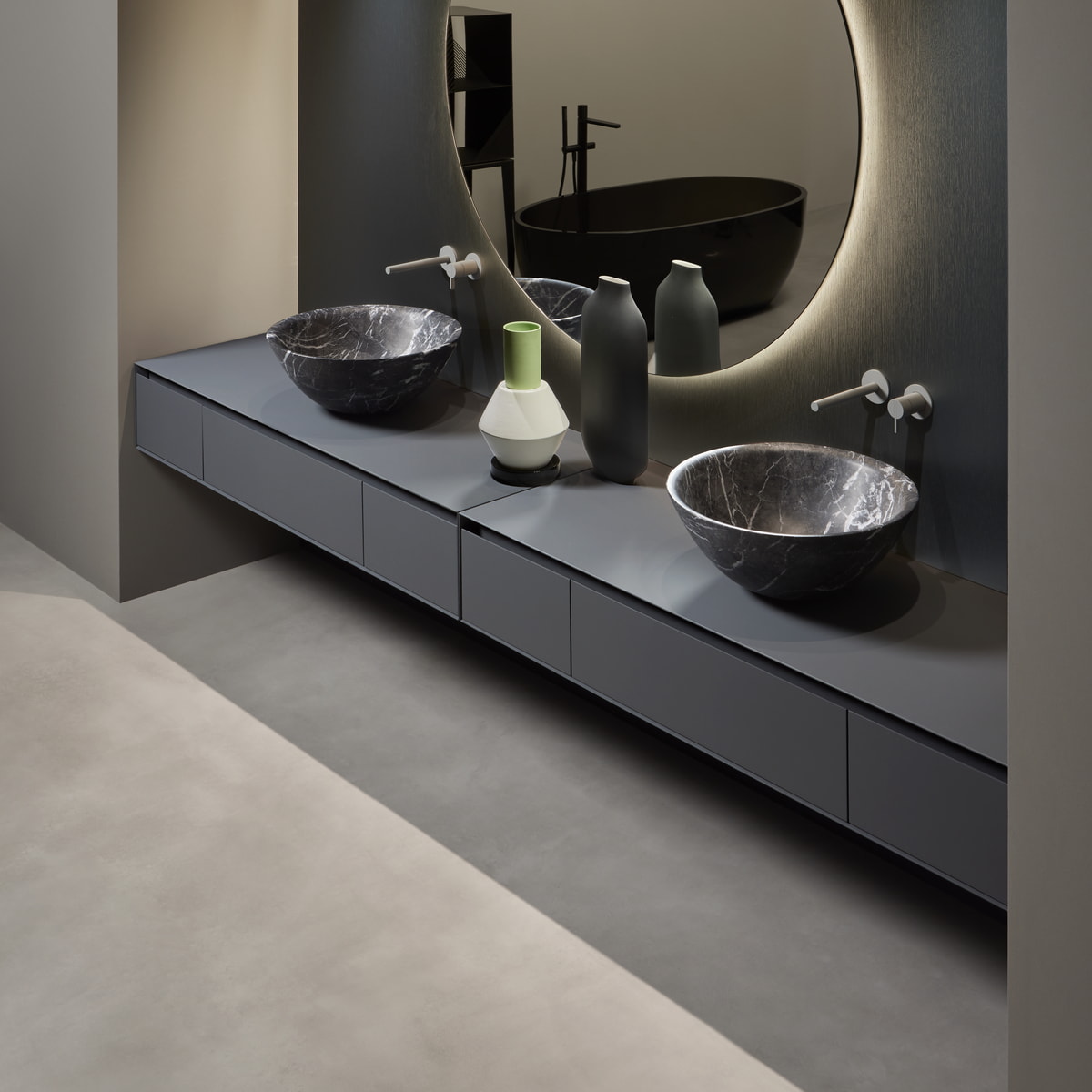 a bath environment without borders