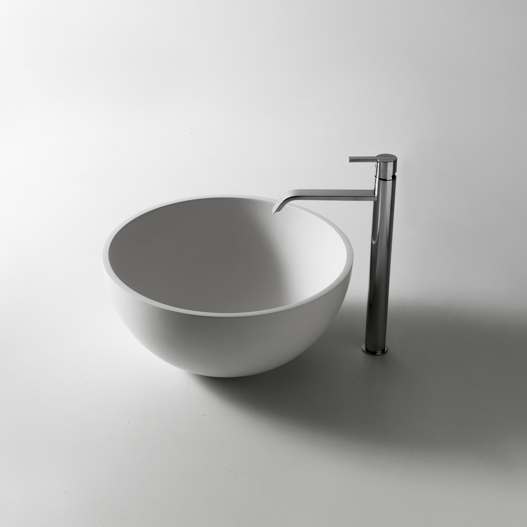 statuary and sculptural in its presence