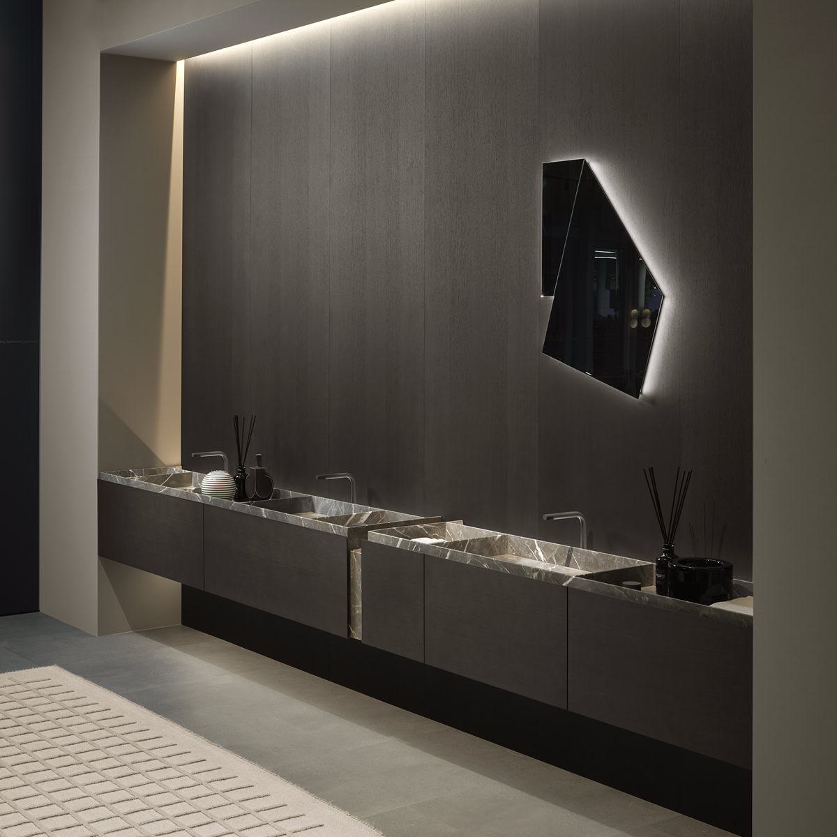 the infinite chromatic shades