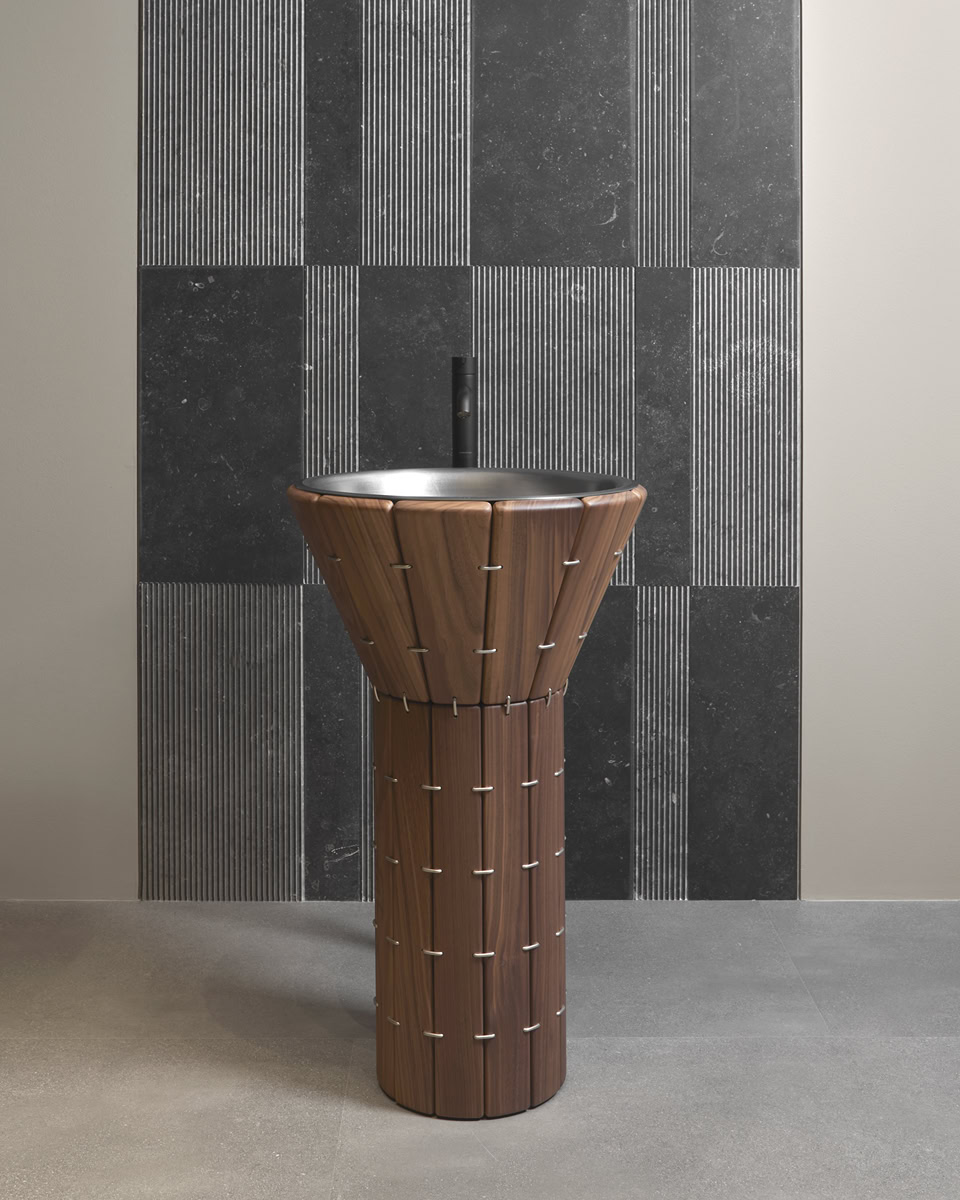 Slats that open up like in a tree