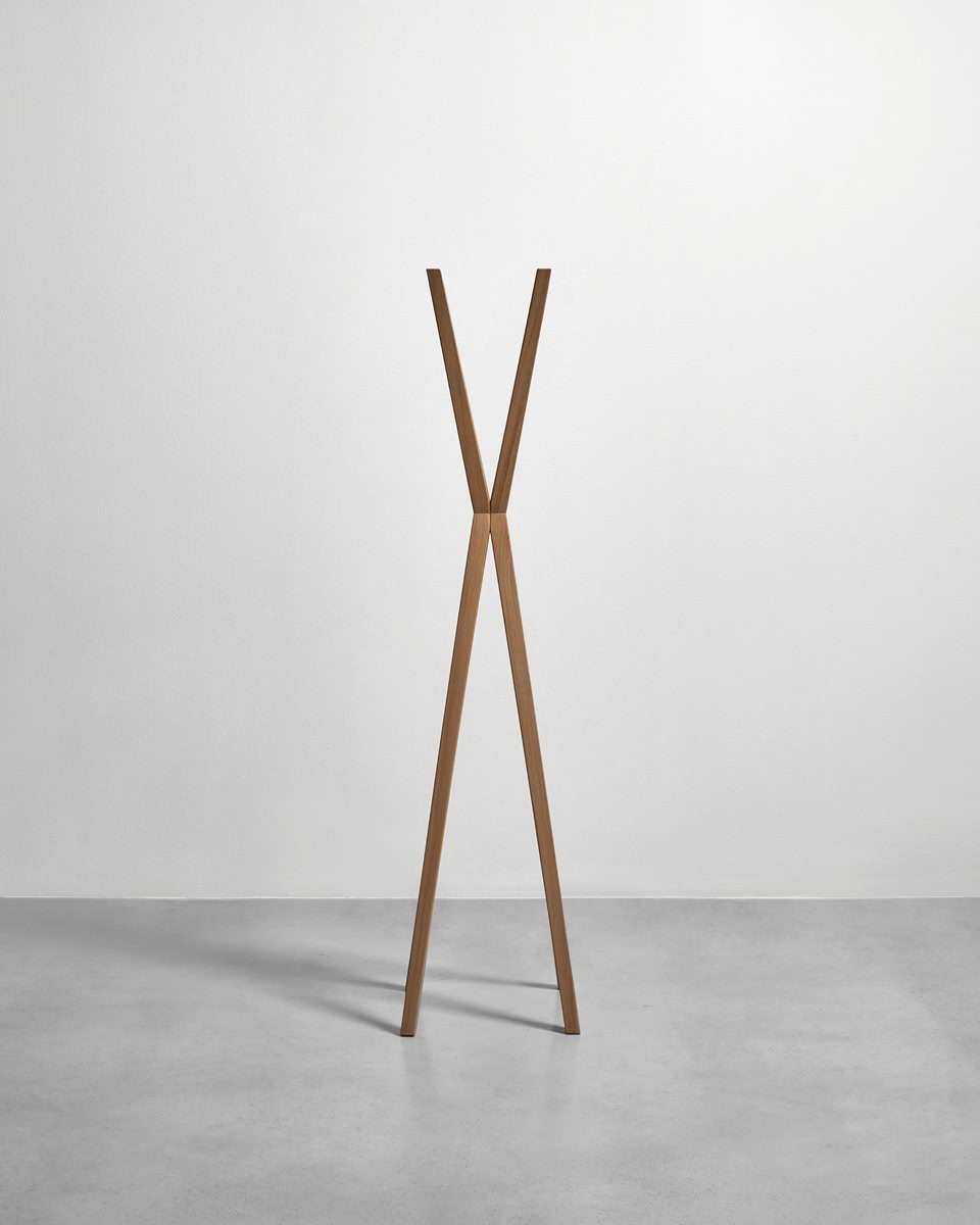 Extreme cleanliness, nothing else in sight