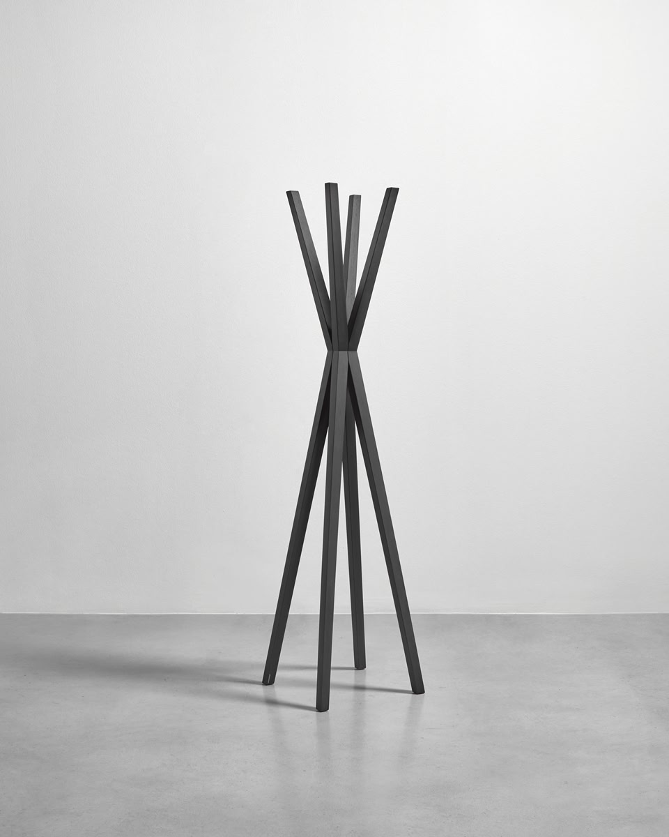 Extreme cleanliness, nothing else in sight