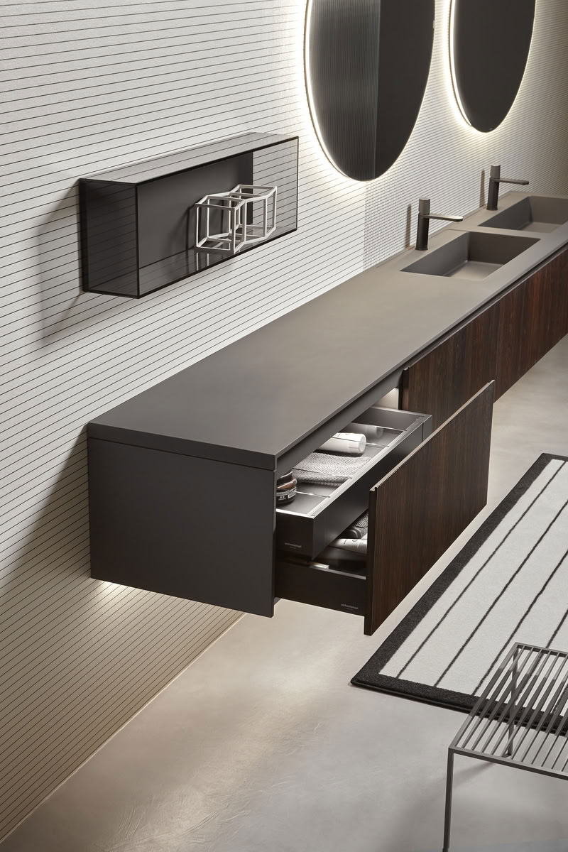 exclusive and customizable thanks to the multiple possibilities of combination