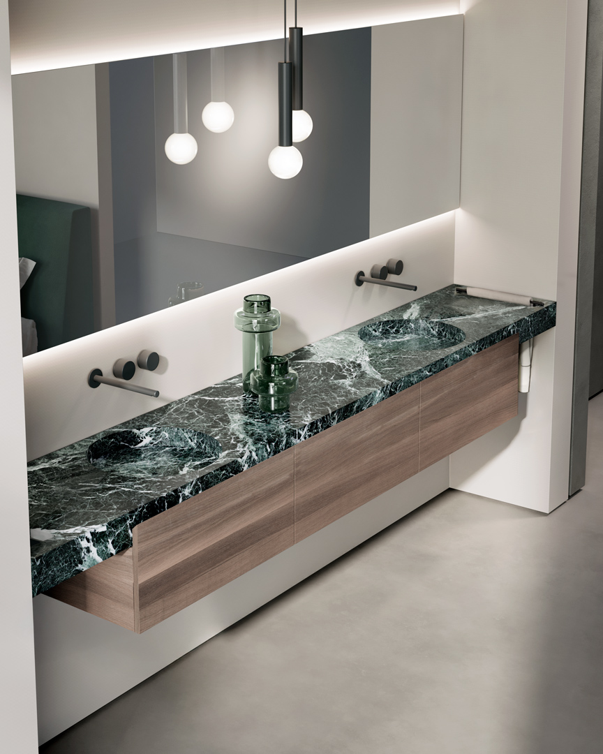 sharp and absolute lines 