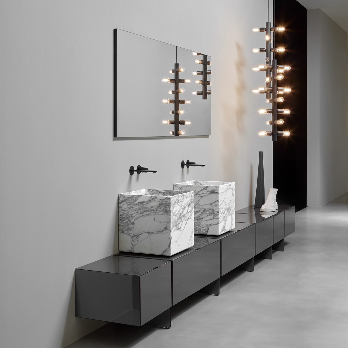 the absolute mirror with an abstract presence