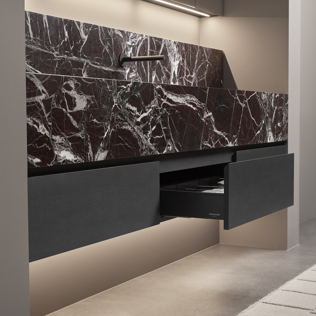 the flickers of color and bright reflections