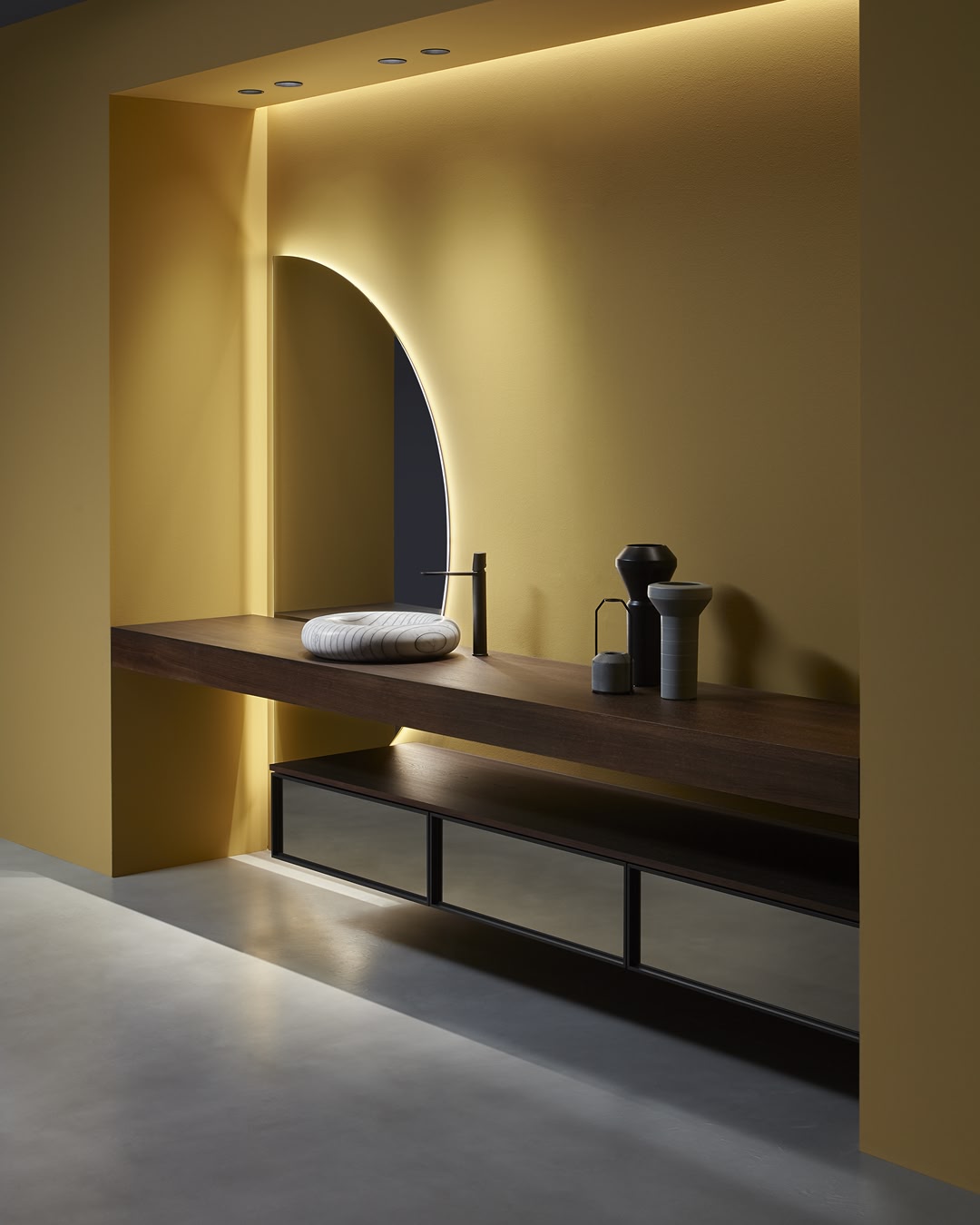 The material that becomes decoration