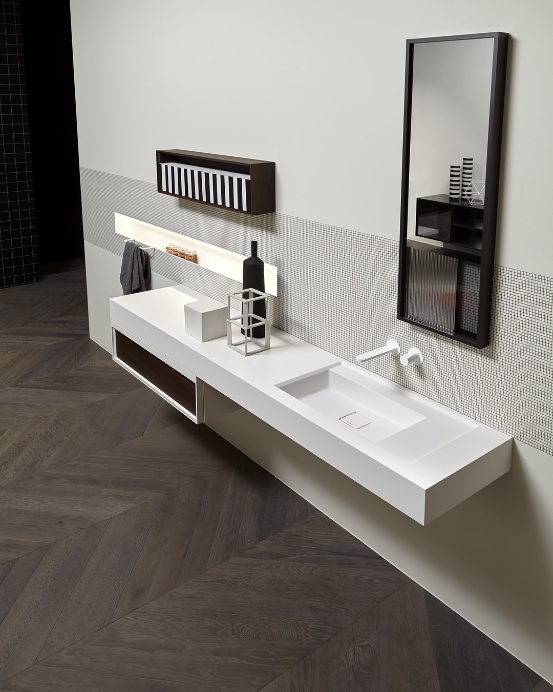 Puliti, essenziali, rigorosi, moderni.