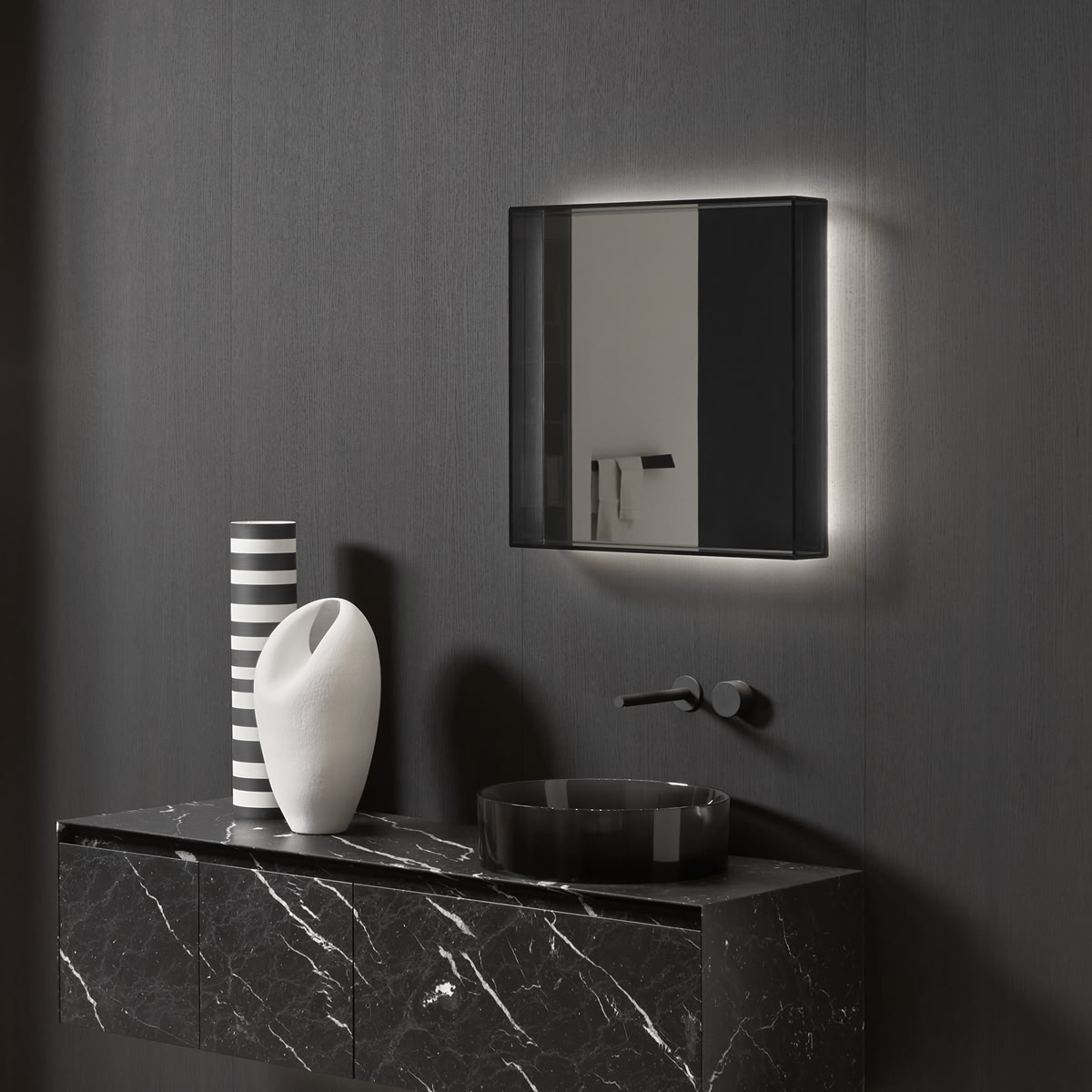 The absolute purity of the frame