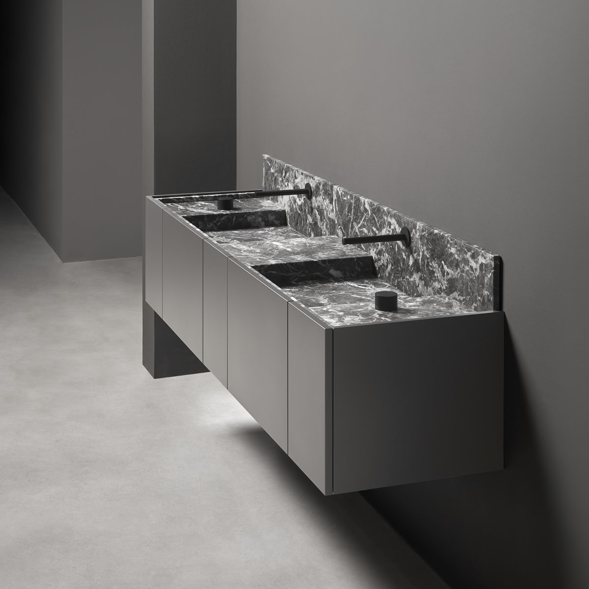 feeling of suspension and lightness