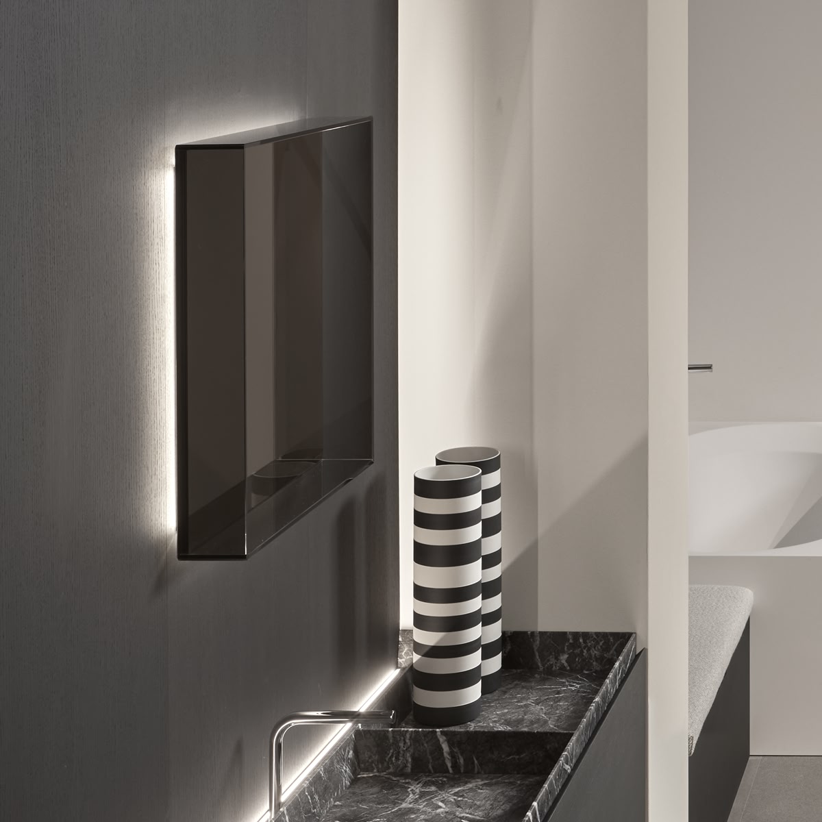 The absolute purity of the frame