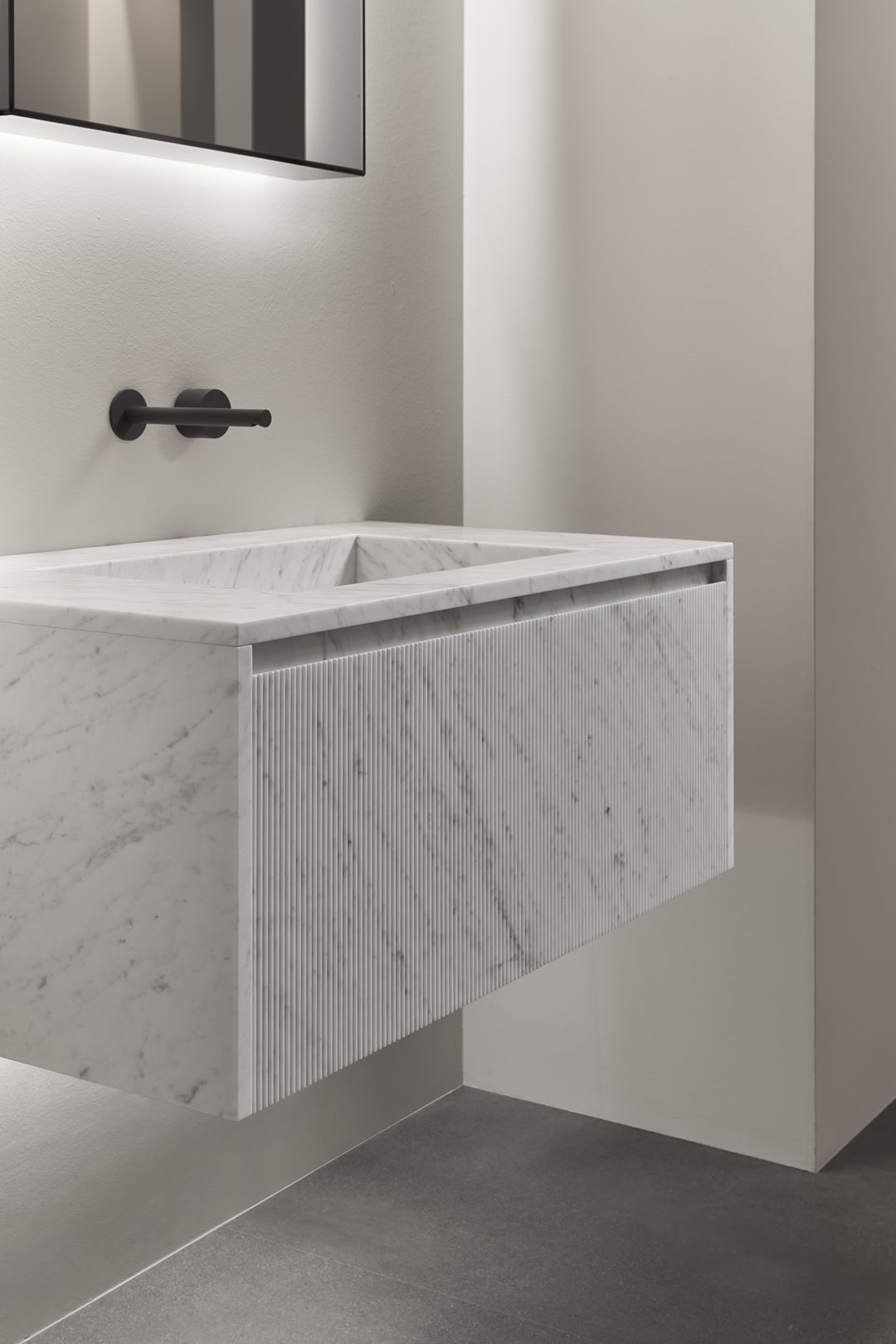 A formal simplicity always precious