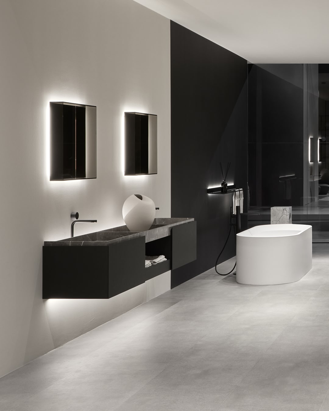 Sculptural and monumental