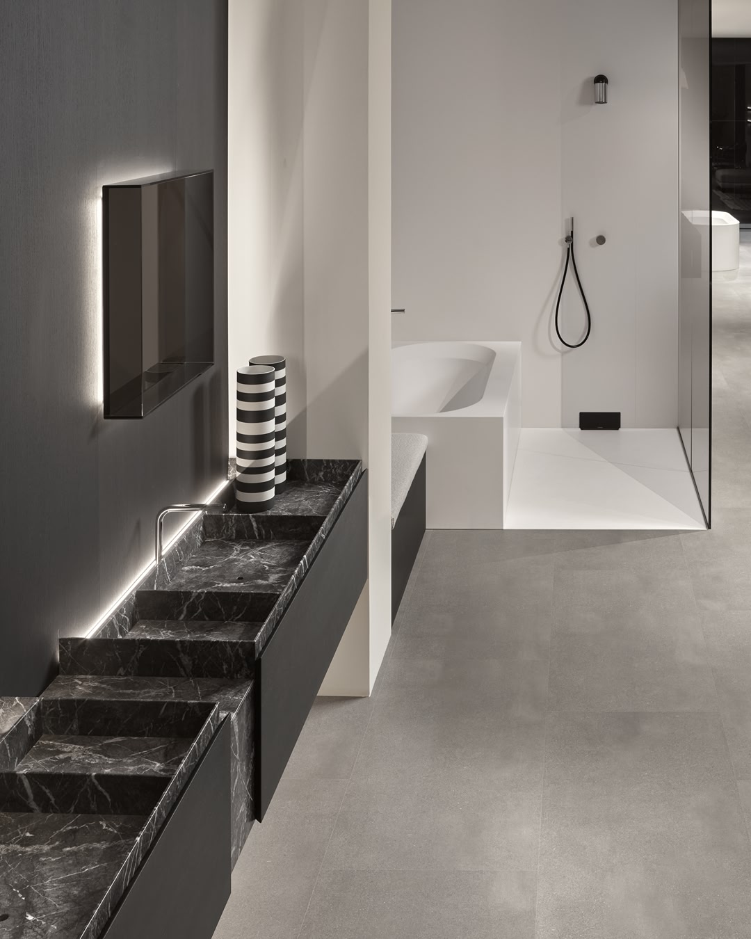 Sculptural and monumental