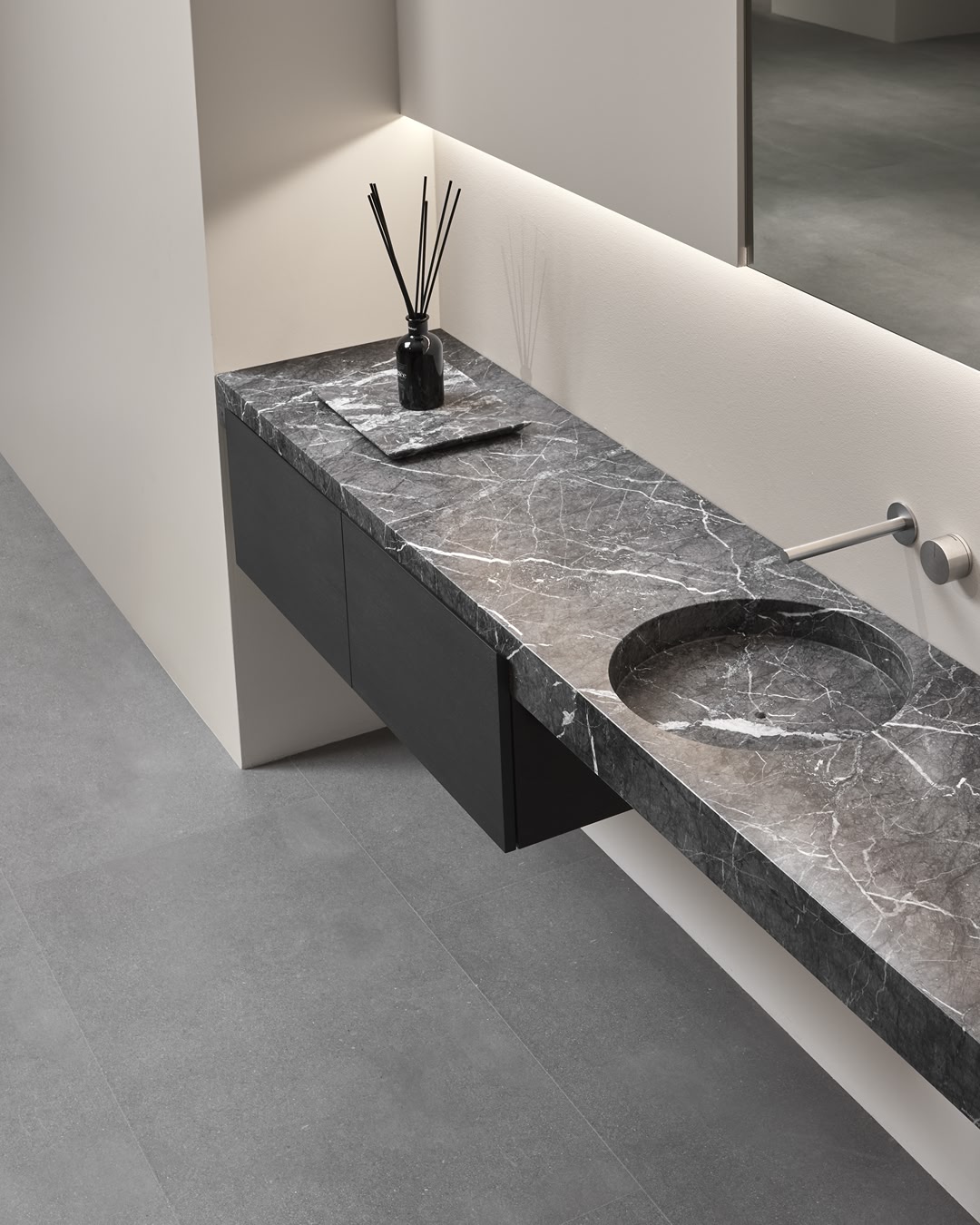 Sculptural and monumental