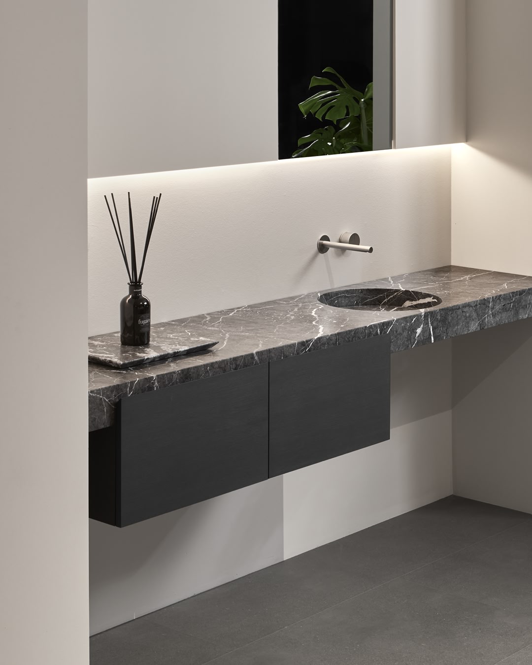 Sculptural and monumental