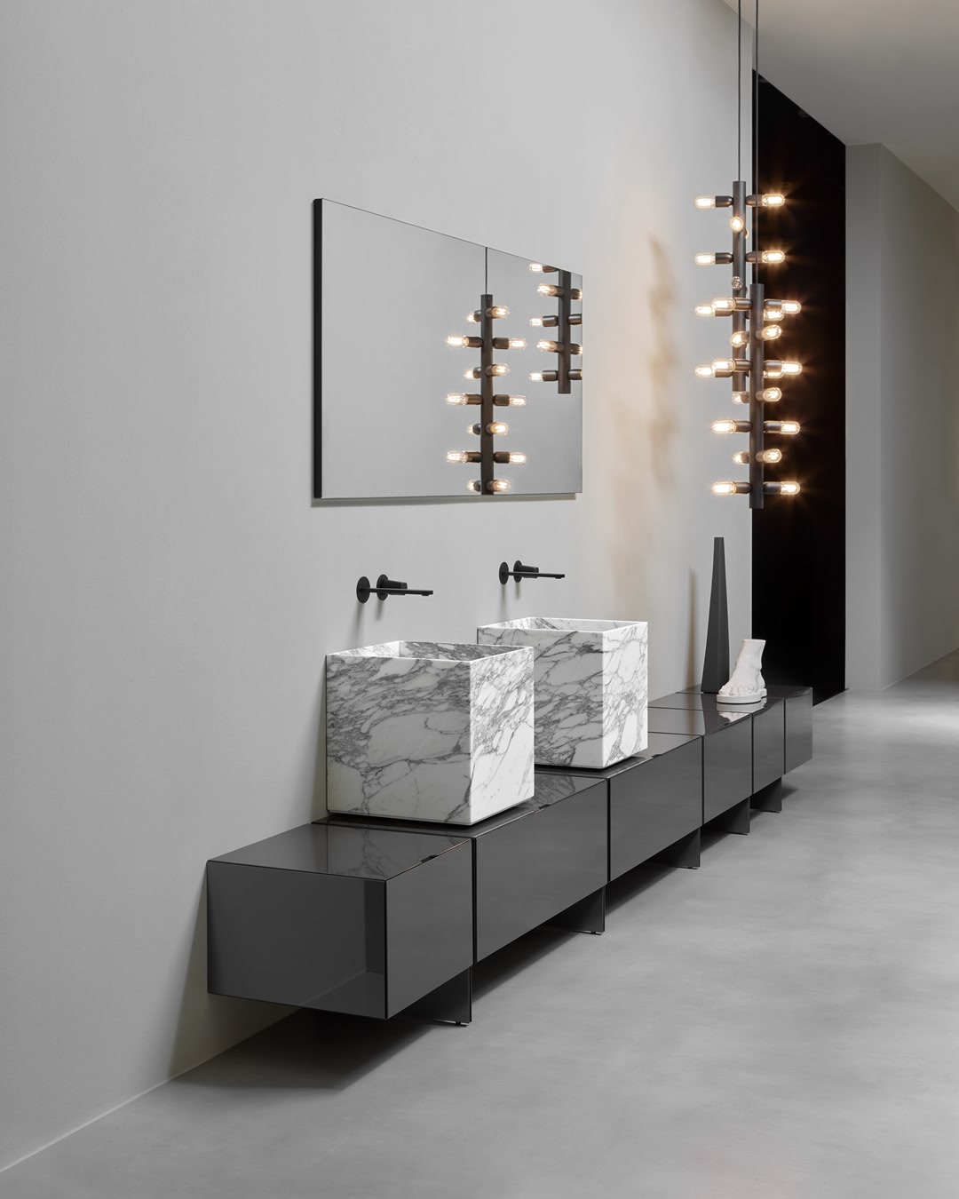 a sequence of parallel planes