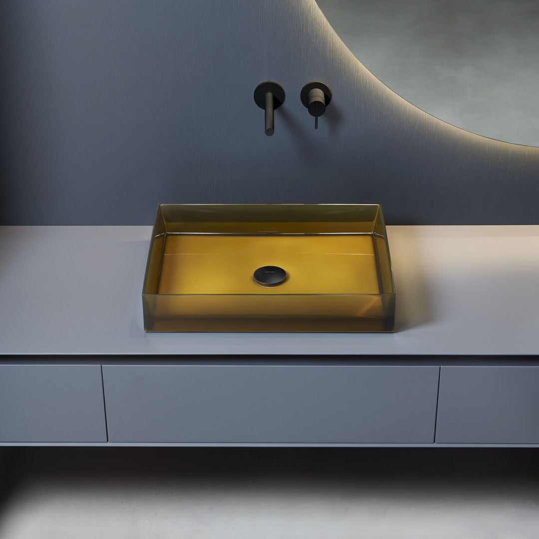 essential and rigorous aesthetics