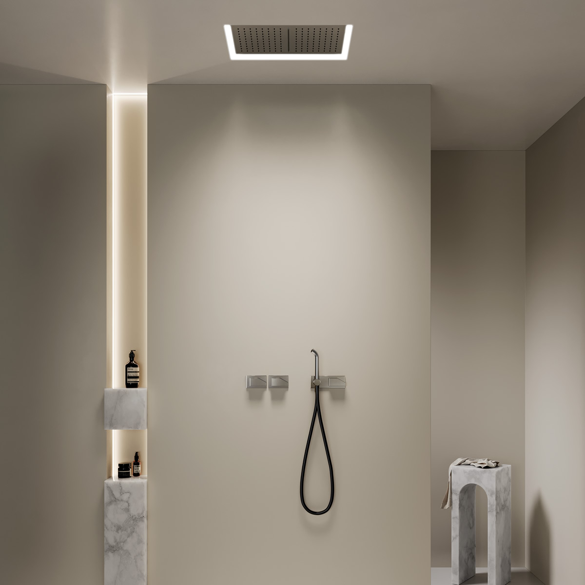 The series is available in versions for sinks, bidets, bathtubs, and showers