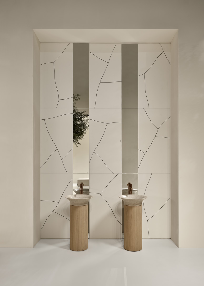a virtuous combination of shapes and surfaces