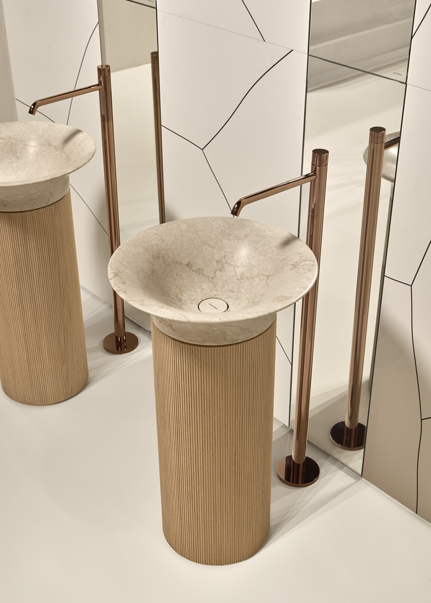 a virtuous combination of shapes and surfaces